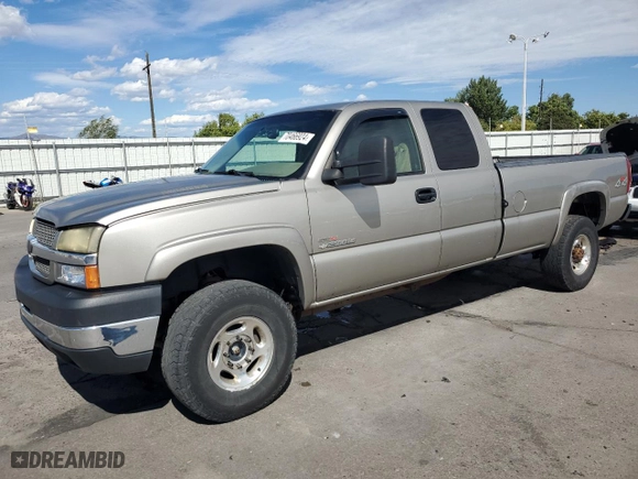 2003 Chevrolet Silverado 2500HD LS with VIN 1GCHK29143E225596, listed as a Copart auction lot 70466924 with 236,020 mi miles and Clean Title. Bid and sale history available at carsss.com. Image 1.