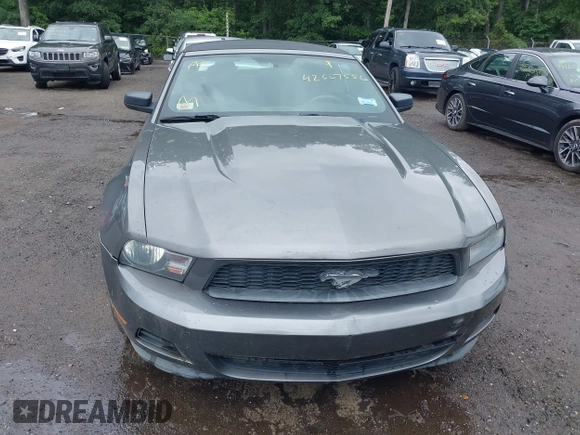 2011 Ford Mustang V6 with VIN 1ZVBP8EM2B5142545, listed as a IAAI auction lot 42667556 with 138,177 mi miles and . Bid and sale history available at DreamBid. Image 12.