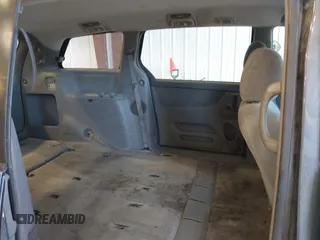 2007 Toyota Sienna CE z VIN 5TDZK23C57S044375, wystawiony jako IAAI lot #42322552 z przebiegiem 394 394 mil mil oraz . Historia ofert i sprzedaży dostępna na DreamBid. Obrazek 8.