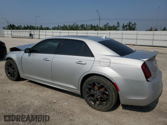 2019 Chrysler 300 S z VIN 2C3CCAGG5KH569376, wystawiony jako Copart lot #60175245 z przebiegiem 67 981 mil mil oraz Szkoda całkowita • Salvage title. Historia ofert i sprzedaży dostępna na DreamBid. Obrazek 2.