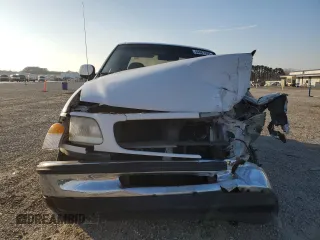 1997 Ford F-150 XL z VIN 1FTEX17L6VNC64972, wystawiony jako Copart lot #44467905 z przebiegiem 163 982 mil mil oraz Szkoda całkowita • Salvage title. Historia ofert i sprzedaży dostępna na DreamBid. Obrazek 5.