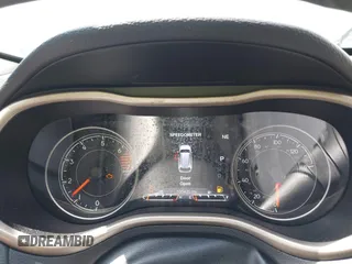 2016 Jeep Cherokee Limited с VIN 1C4PJMDB9GW240055, выставлен на аукционе IAAI как лот 42510018 с пробегом 105 425 миль миль и . История ставок и продаж доступна на DreamBid. Изображение 7.