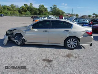 2014 Honda Accord EX-L with VIN 1HGCR2F82EA062207, listed as a IAAI auction lot 39063521 with 116,835 mi miles and . Bid and sale history available at carsss.com. Image 15.