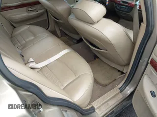 2001 Mercury Grand Marquis LS z VIN 2MEFM75W11X610723, wystawiony jako IAAI lot #42208567 z przebiegiem 190 397 mil mil oraz . Historia ofert i sprzedaży dostępna na DreamBid. Obrazek 8.