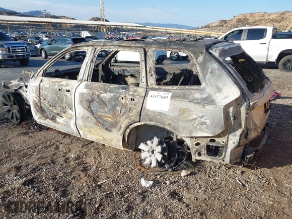2020 Volvo XC90 Inscription with VIN YV4BR0CL4L1586881, listed as a IAAI auction lot 41437680 with Not Provided miles and . Bid and sale history available at DreamBid. Image 3.