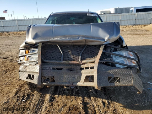 2013 Chevrolet Silverado 1500 LT with VIN 3GCPKSE7XDG148264, listed as a Copart auction lot 47827305 with 317,142 mi miles and Salvage Title. Bid and sale history available at carsss.com. Image 5.