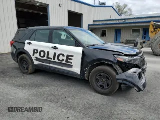 2020 Ford Police Interceptor Utility z VIN 1FM5K8AB3LGC13935, wystawiony jako Copart lot #56935805 z przebiegiem 88 012 mil mil oraz Szkody całkowita. Historia ofert i sprzedaży dostępna na DreamBid. Obrazek 4.
