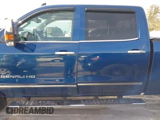 2015 GMC Sierra 2500HD available WiFi Denali with VIN 1GT120E8XFF623208, listed as a IAAI auction lot 41607260 with 98,032 mi miles. Bid and sale history available at carsss.com. Image 14.