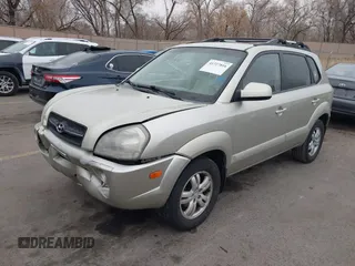 2007 Hyundai Tucson SE with VIN KM8JN72D47U492545, listed as a IAAI auction lot 41727816 with 203,065 mi miles and . Bid and sale history available at DreamBid. Image 2.