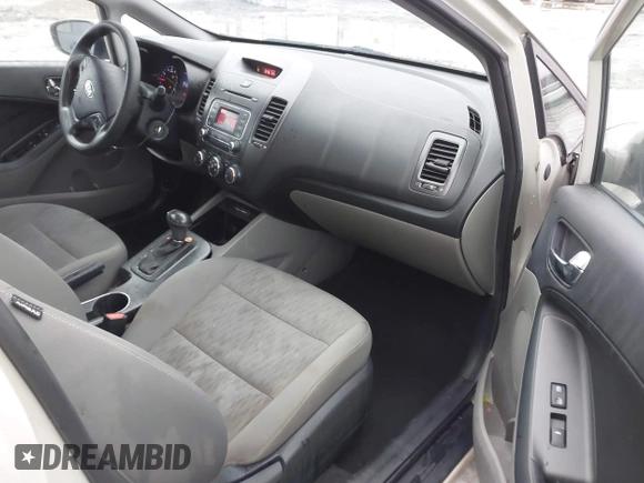 2015 Kia Forte LX with VIN KNAFK4A66F5291465, listed as a IAAI auction lot 41515671 with 102,032 mi miles. Bid and sale history available at carsss.com. Image 5.