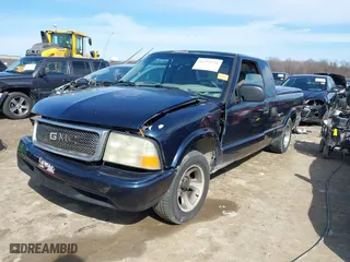 2003 GMC Sonoma SLS with VIN 1GTCS19X538118757, listed as a IAAI auction lot 41794576 with NaN miles. Bid and sale history available at carsss.com. Image 17.