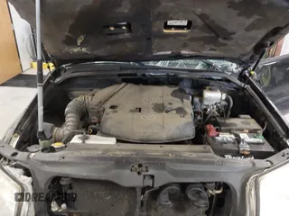 2006 Toyota 4Runner SR5 z VIN JTEBU14R660083983, wystawiony jako IAAI lot #41769826 z przebiegiem 170 580 mil mil oraz . Historia ofert i sprzedaży dostępna na DreamBid. Obrazek 10.