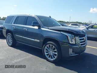 2019 Cadillac Escalade Premium Luxury z VIN 1GYS3CKJ5KR249877, wystawiony jako IAAI lot #42330256 z przebiegiem 46 624 mil mil oraz . Historia ofert i sprzedaży dostępna na DreamBid. Obrazek 1.