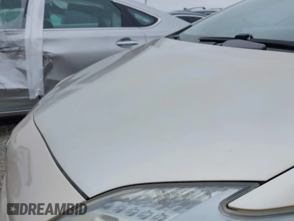 2011 Toyota Prius I with VIN JTDKN3DU7B0265204, listed as a IAAI auction lot 41991224 with 175,675 mi miles. Bid and sale history available at carsss.com. Image 19.
