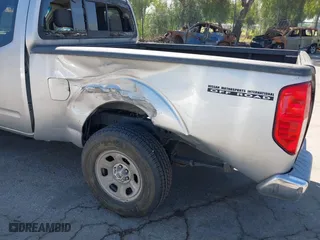 2007 Nissan Frontier XE with VIN 1N6BD06TX7C455121, listed as a IAAI auction lot 41617330 with 179,123 mi miles. Bid and sale history available at carsss.com. Image 6.