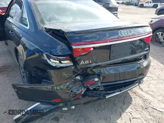 2022 Audi A8 with VIN WAULDAF87NN001657, listed as a IAAI auction lot 41515638 with 22,377 mi miles. Bid and sale history available at carsss.com. Image 17.