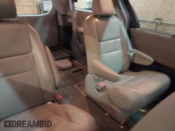 2015 Toyota Sienna Ltd with VIN 5TDDK3DCXFS122419, listed as a IAAI auction lot 41336752 with 243,567 mi miles. Bid and sale history available at carsss.com. Image 8.
