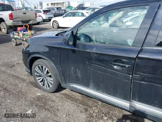 2019 Mitsubishi Outlander ES with VIN JA4AZ3A32KZ012910, listed as a IAAI auction lot 41703202 with 46,713 mi miles. Bid and sale history available at carsss.com. Image 21.