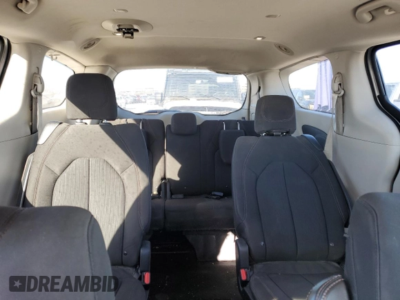 2017 Chrysler Pacifica Touring with VIN 2C4RC1DG9HR668277, listed as a Copart auction lot 87424464 with 171,515 mi miles and Salvage Title. Bid and sale history available at DreamBid. Image 10.