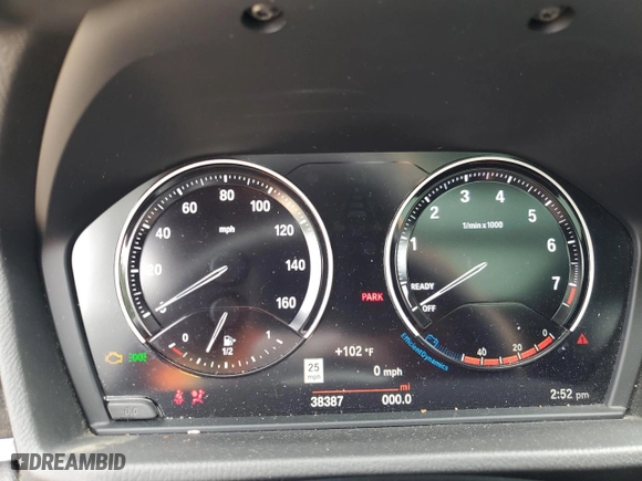 2021 BMW X2 xDrive28i with VIN WBXYJ1C06M5S94257, listed as a Copart auction lot 62391984 with 38,387 mi miles and Salvage Title. Bid and sale history available at carsss.com. Image 9.