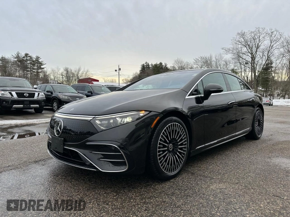 2022 Mercedes-Benz EQS 580 z VIN W1KCG4EB7NA021431, wystawiony jako Copart lot #44053605 z przebiegiem 28 708 mil mil oraz Czysty tytuł • Clean title. Historia ofert i sprzedaży dostępna na DreamBid. Obrazek 2.