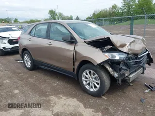 2018 Chevrolet Equinox LS z VIN 3GNAXHEV8JL348269, wystawiony jako IAAI lot #42178337 z przebiegiem 94 675 mil mil oraz . Historia ofert i sprzedaży dostępna na DreamBid. Obrazek 1.