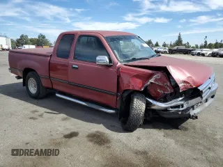 1996 Toyota T100 SR5 z VIN JT4TN14D7T0017707, wystawiony jako Copart lot #75676624 z przebiegiem 246 564 mil mil oraz Szkody całkowita. Historia ofert i sprzedaży dostępna na DreamBid. Obrazek 4.