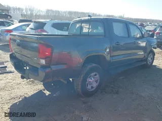 2018 Toyota Tacoma SR with VIN 3TMCZ5AN1JM138364, listed as a IAAI auction lot 41727345 with 61,193 mi miles. Bid and sale history available at carsss.com. Image 4.