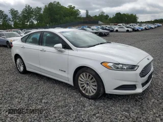 2015 Ford Fusion SE Hybrid с VIN 3FA6P0LU2FR120126, выставлен на аукционе Copart как лот 57130185 с пробегом 55 792 миль миль и Чистый • Clean title. История ставок и продаж доступна на DreamBid. Изображение 4.
