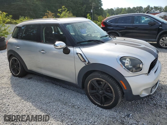 2012 MINI Countryman S with VIN WMWZC3C56CWM27480, listed as a Copart auction lot 63799985 with 143,173 mi miles and Clean title. Bid and sale history available at DreamBid. Image 4.