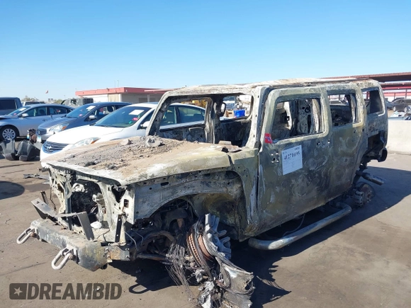 2008 Hummer H3 SUV Alpha with VIN 5GTEN13L288107673, listed as a IAAI auction lot 41271695 with 1 mi miles. Bid and sale history available at carsss.com. Image 2.