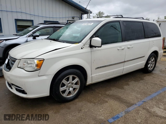 2012 Chrysler Town & Country Touring z VIN 2C4RC1BG3CR330482, wystawiony jako Copart lot #55106075 z przebiegiem 210 054 mil mil oraz Szkoda całkowita • Salvage title. Historia ofert i sprzedaży dostępna na DreamBid. Obrazek 1.