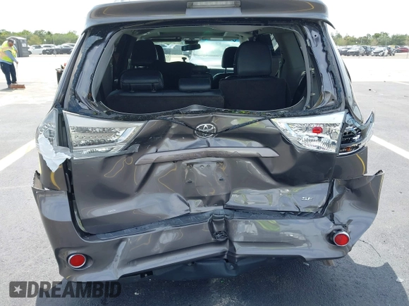 2015 Toyota Sienna SE with VIN 5TDXK3DC2FS552698, listed as a IAAI auction lot 42253119 with 110,710 mi miles and . Bid and sale history available at DreamBid. Image 6.