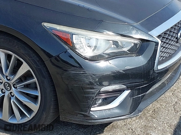 2018 Infiniti Q50 Luxe with VIN JN1EV7AP9JM358741, listed as a IAAI auction lot 42644098 with 101,553 mi miles and . Bid and sale history available at DreamBid. Image 6.