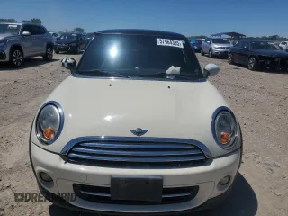 2011 MINI Hardtop with VIN WMWSU3C58BT182034, listed as a Copart auction lot 57964385 with 95,072 mi miles and Clean title. Bid and sale history available at DreamBid. Image 5.