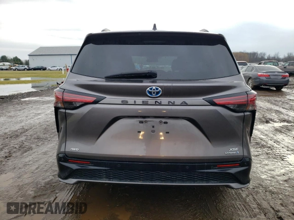 2021 Toyota Sienna XSE with VIN 5TDDSKFCXMS027072, listed as a Copart auction lot 85947414 with 40,197 mi miles and Salvage Title. Bid and sale history available at carsss.com. Image 6.