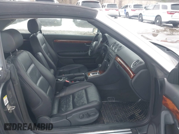 2009 Audi A4 2.0T with VIN WAUDF48H29K003630, listed as a IAAI auction lot 41439181 with 161,661 mi miles. Bid and sale history available at carsss.com. Image 5.