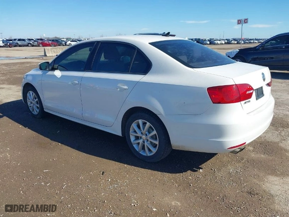 2011 Volkswagen Jetta Sedan SE w/Convenience & Sunroof with VIN 3VWDX7AJ9BM321156, listed as a IAAI auction lot 41654120 with NaN miles. Bid and sale history available at carsss.com. Image 3.