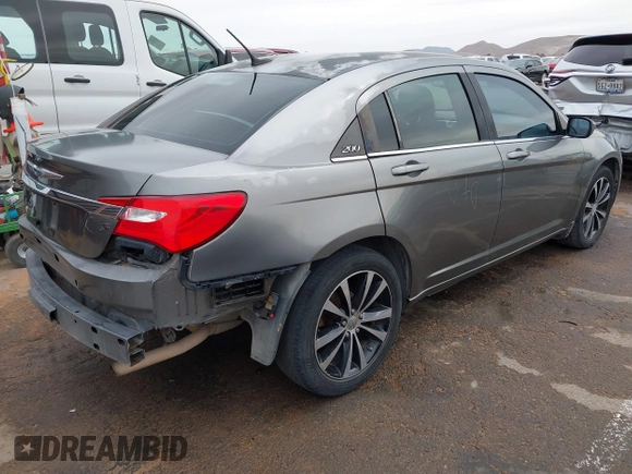 2013 Chrysler 200 Touring with VIN 1C3CCBBB4DN546912, listed as a IAAI auction lot 41786895 with 185,263 mi miles. Bid and sale history available at carsss.com. Image 4.