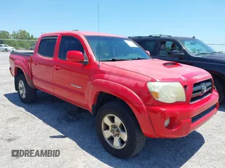2007 Toyota Tacoma PreRunner z VIN 3TMJU62N97M044266, wystawiony jako IAAI lot #42292522 z przebiegiem 295 943 mil mil oraz . Historia ofert i sprzedaży dostępna na DreamBid. Obrazek 1.