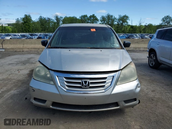 2009 Honda Odyssey LX z VIN 5FNRL38269B022704, wystawiony jako Copart lot #57833865 z przebiegiem Nie podano mil oraz Czysty tytuł • Clean title. Historia ofert i sprzedaży dostępna na DreamBid. Obrazek 5.