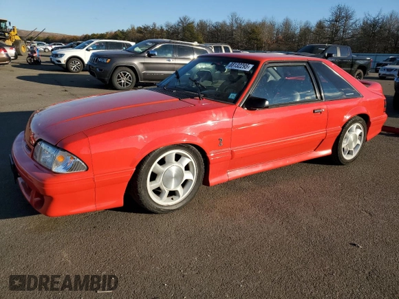 1993 Ford Mustang z VIN 1FACP42D5PF176622, wystawiony jako Copart lot #88132295 z przebiegiem Nie podano mil oraz Szkoda całkowita • Salvage title. Historia ofert i sprzedaży dostępna na DreamBid. Obrazek 1.