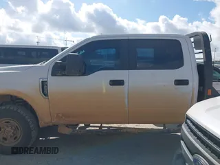 2019 Ford F-250 XL with VIN 1FD7W2B65KEG48753, listed as a IAAI auction lot 42560462 with 170,119 mi miles and . Bid and sale history available at DreamBid. Image 14.