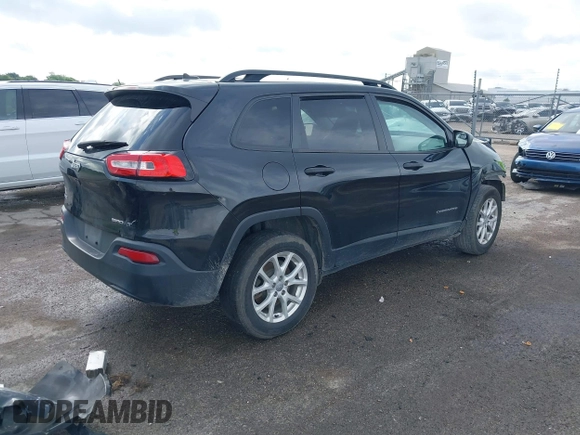 2016 Jeep Cherokee Sport with VIN 1C4PJMAB8GW290174, listed as a IAAI auction lot 42289832 with 155,186 mi miles and . Bid and sale history available at DreamBid. Image 4.