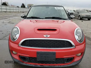 2013 MINI Clubman S z VIN WMWZG3C57DT800047, wystawiony jako Copart lot #48372515 z przebiegiem 113 668 mil mil oraz Szkody całkowita. Historia ofert i sprzedaży dostępna na DreamBid. Obrazek 5.