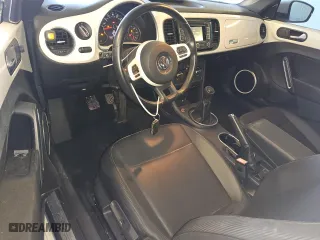 2012 Volkswagen Beetle 2.5L w/Sun/Sound/Nav PZEV with VIN 3VWHP7AT5CM638470, listed as a Copart auction lot 83471284 with 87,912 mi miles and Clean Title. Bid and sale history available at carsss.com. Image 8.