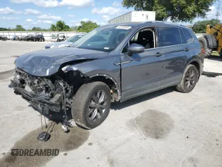 2022 Volkswagen Tiguan SE z VIN 3VV3B7AX2NM036550, wystawiony jako Copart lot #53786995 z przebiegiem 113 652 mil mil oraz Nie do naprawy • Non repairable. Historia ofert i sprzedaży dostępna na DreamBid. Obrazek 1.