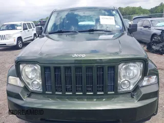 2008 Jeep Liberty Sport with VIN 1J8GN28K08W202274, listed as a IAAI auction lot 42186343 with 95,446 mi miles. Bid and sale history available at carsss.com. Image 6.