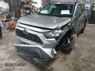 2020 Toyota RAV4 XLE with VIN 2T3P1RFV6LC089609, listed as a IAAI auction lot 41923472 with 72,368 mi miles and . Bid and sale history available at DreamBid. Image 6.