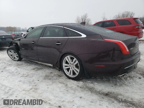 2017 Jaguar XJ with VIN SAJWJ2GD9H8W04365, listed as a Copart auction lot 38997744 with 73,569 mi miles. Bid and sale history available at carsss.com. Image 2.